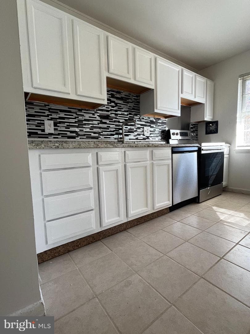 8227 Dunfield Court photo 5