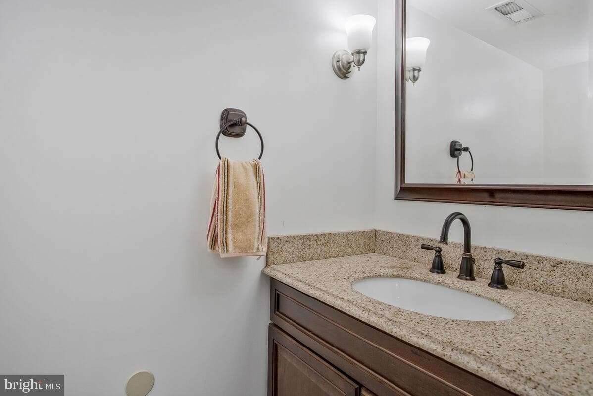 7639 Jeannine Avenue photo 45