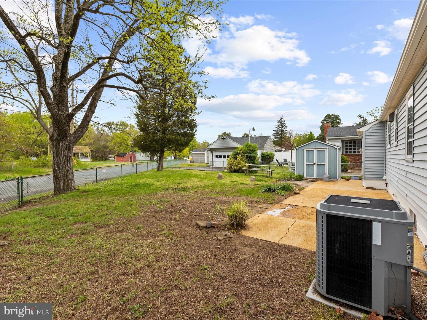 100 Sycamore Road photo 38