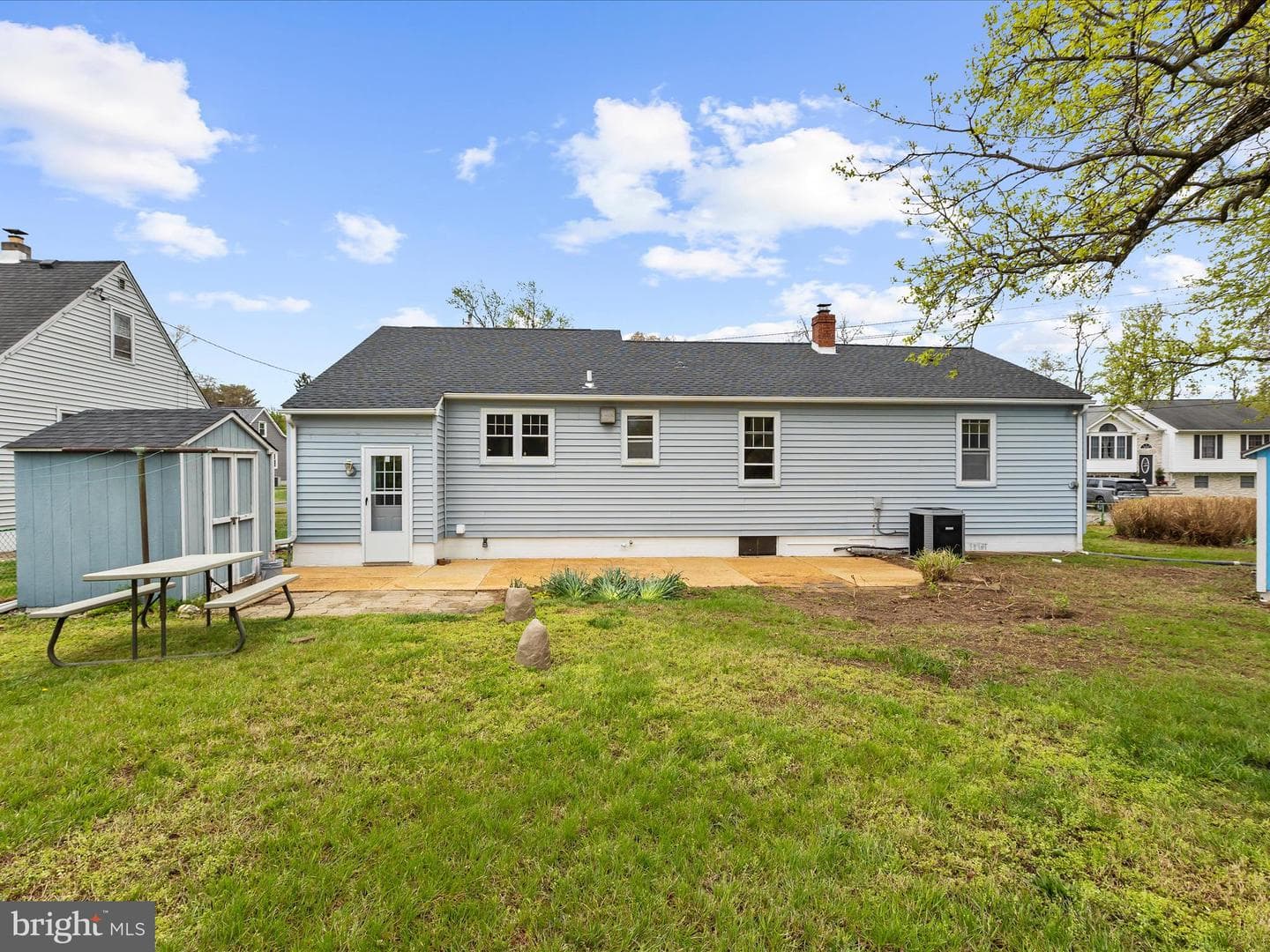 100 Sycamore Road photo 40