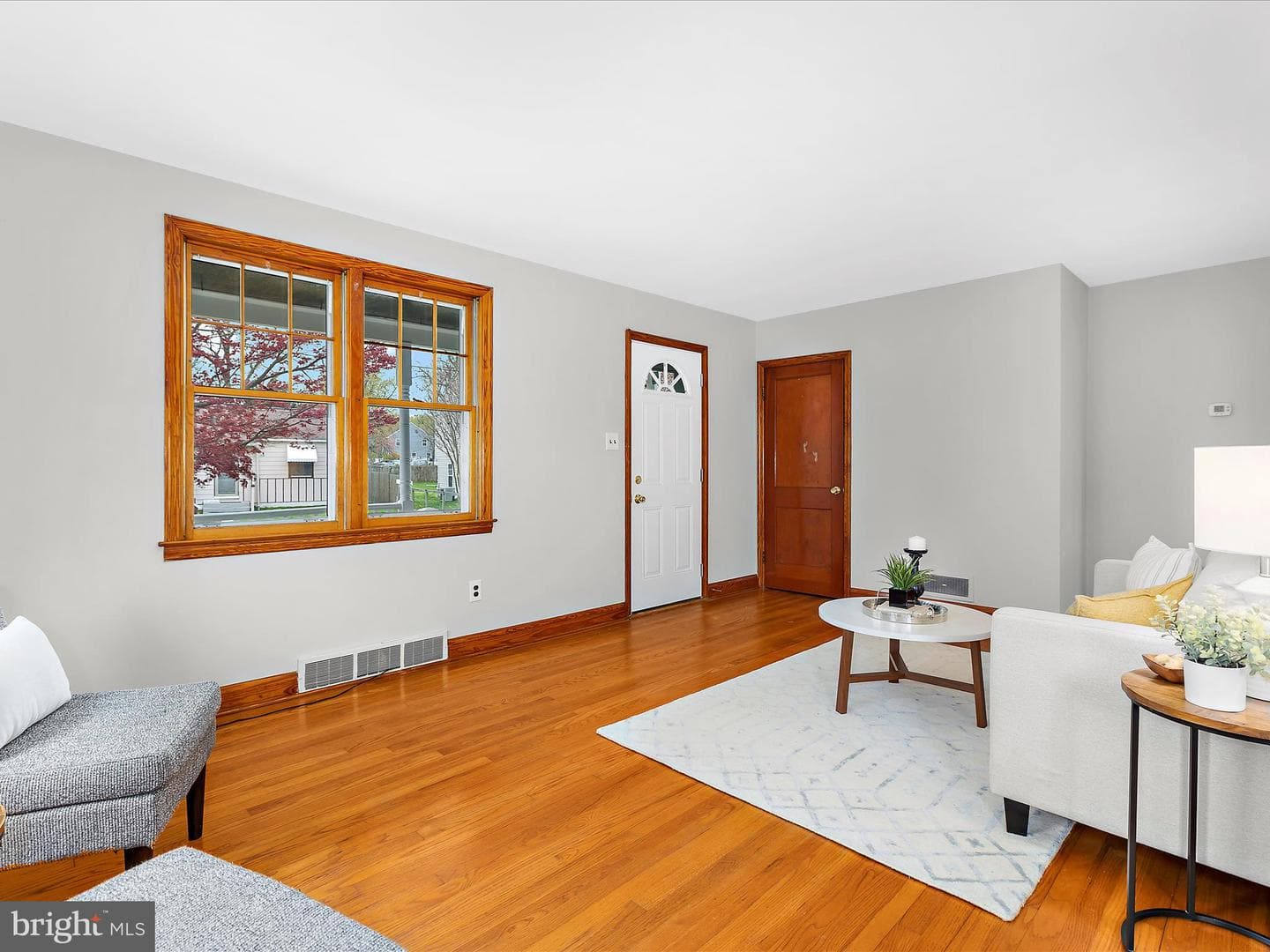 100 Sycamore Road photo 5