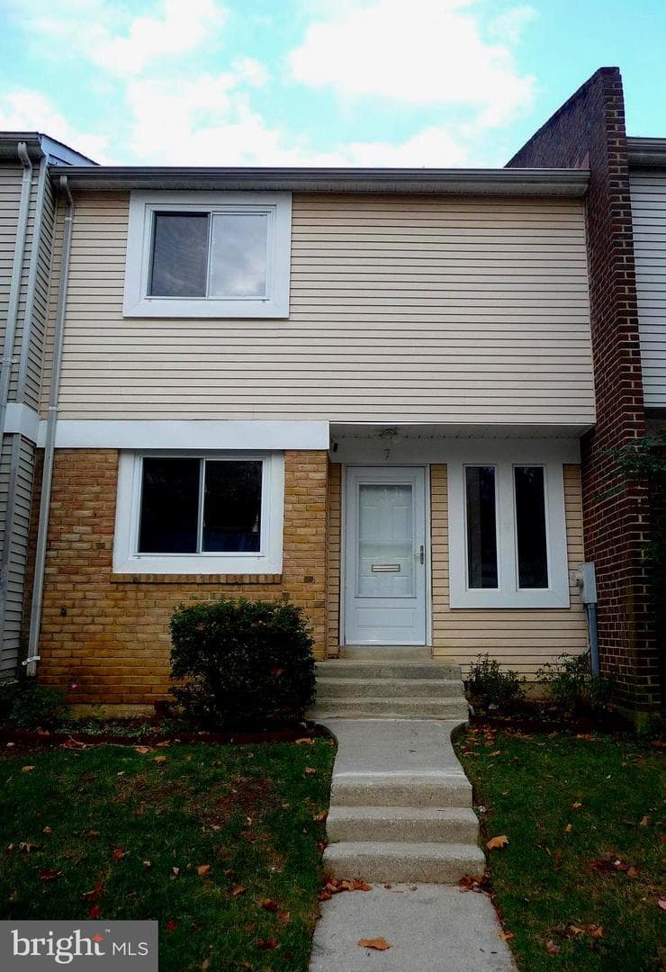 7 Rockwell Court