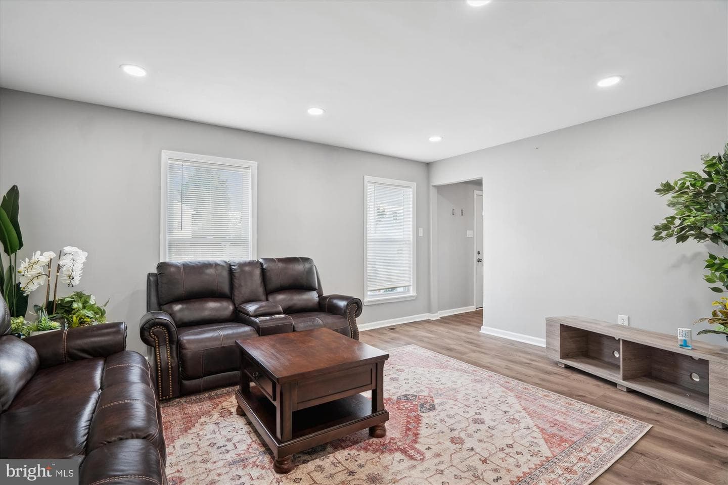 208 Emerson Avenue photo 10