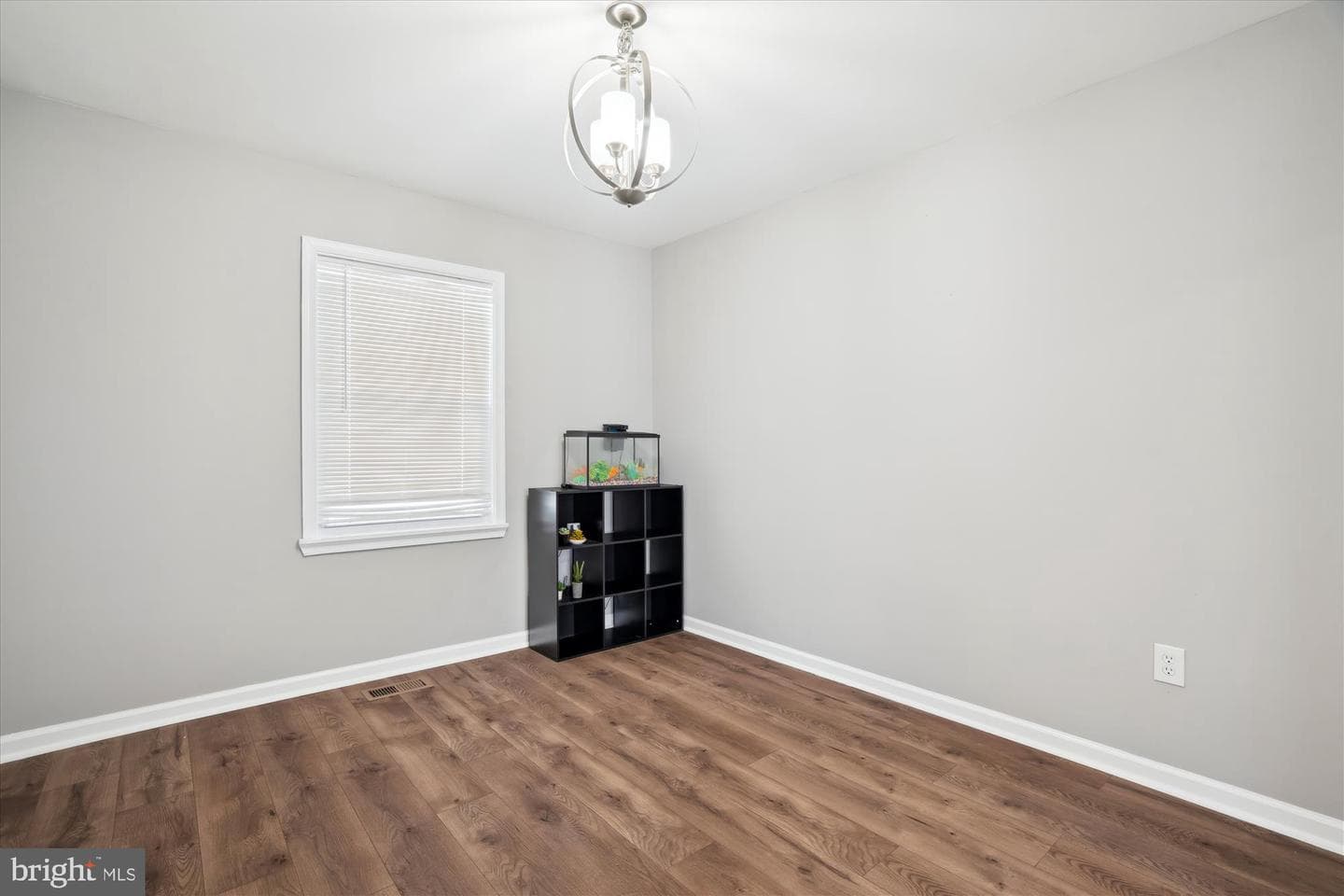 208 Emerson Avenue photo 12