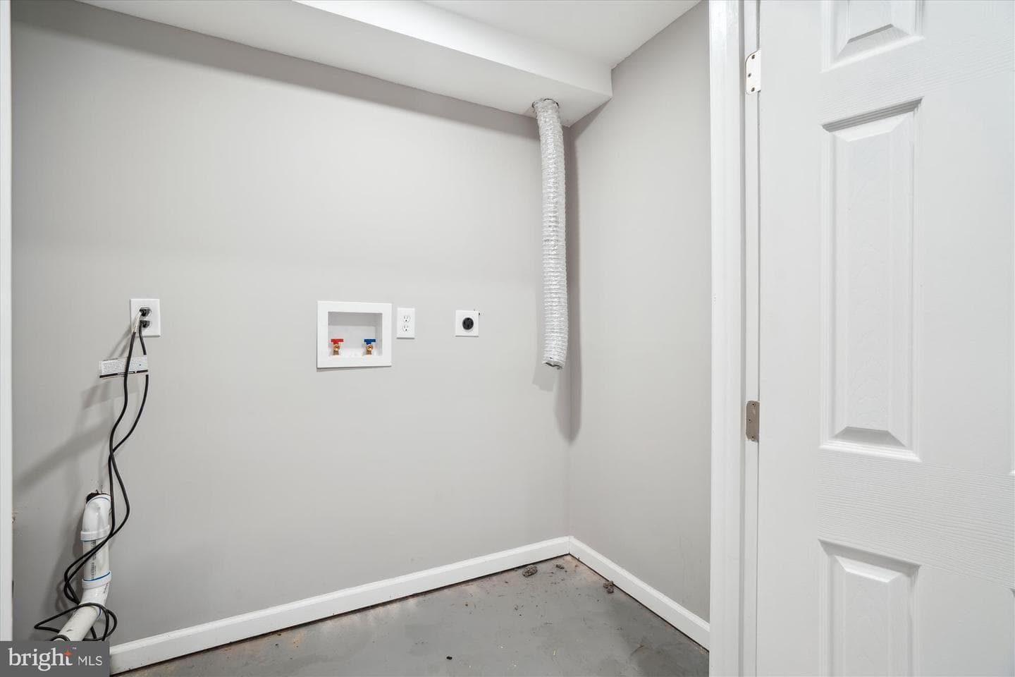 208 Emerson Avenue photo 31