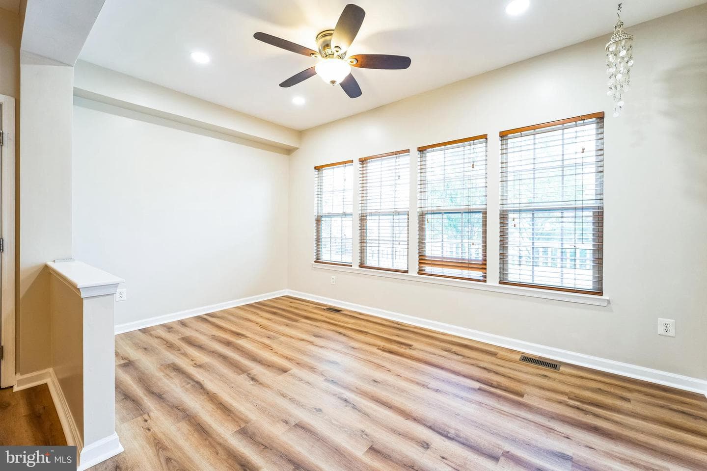 1220 Graycliff Lane photo 7