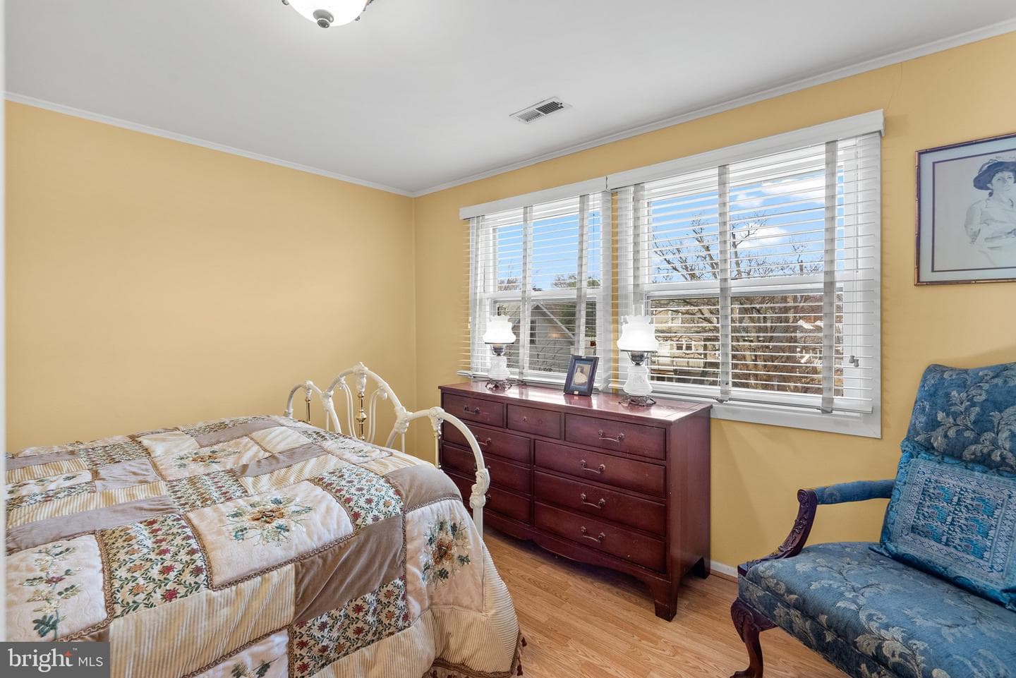 1022 Tyler Avenue photo 10