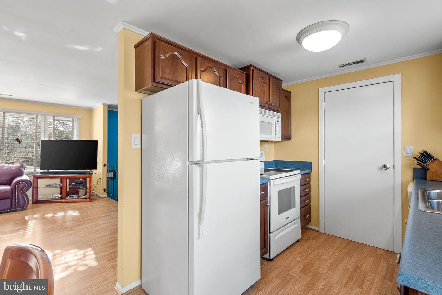 1022 Tyler Avenue photo 14