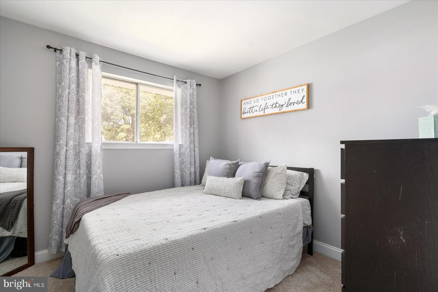 450 Phirne Court E photo 15