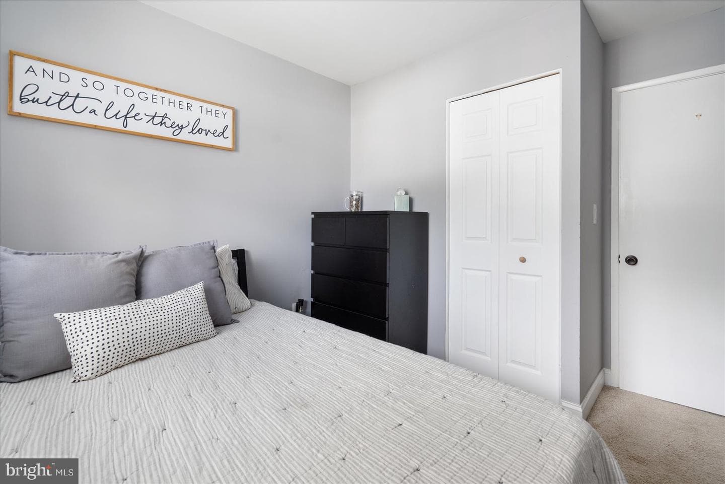 450 Phirne Court E photo 16