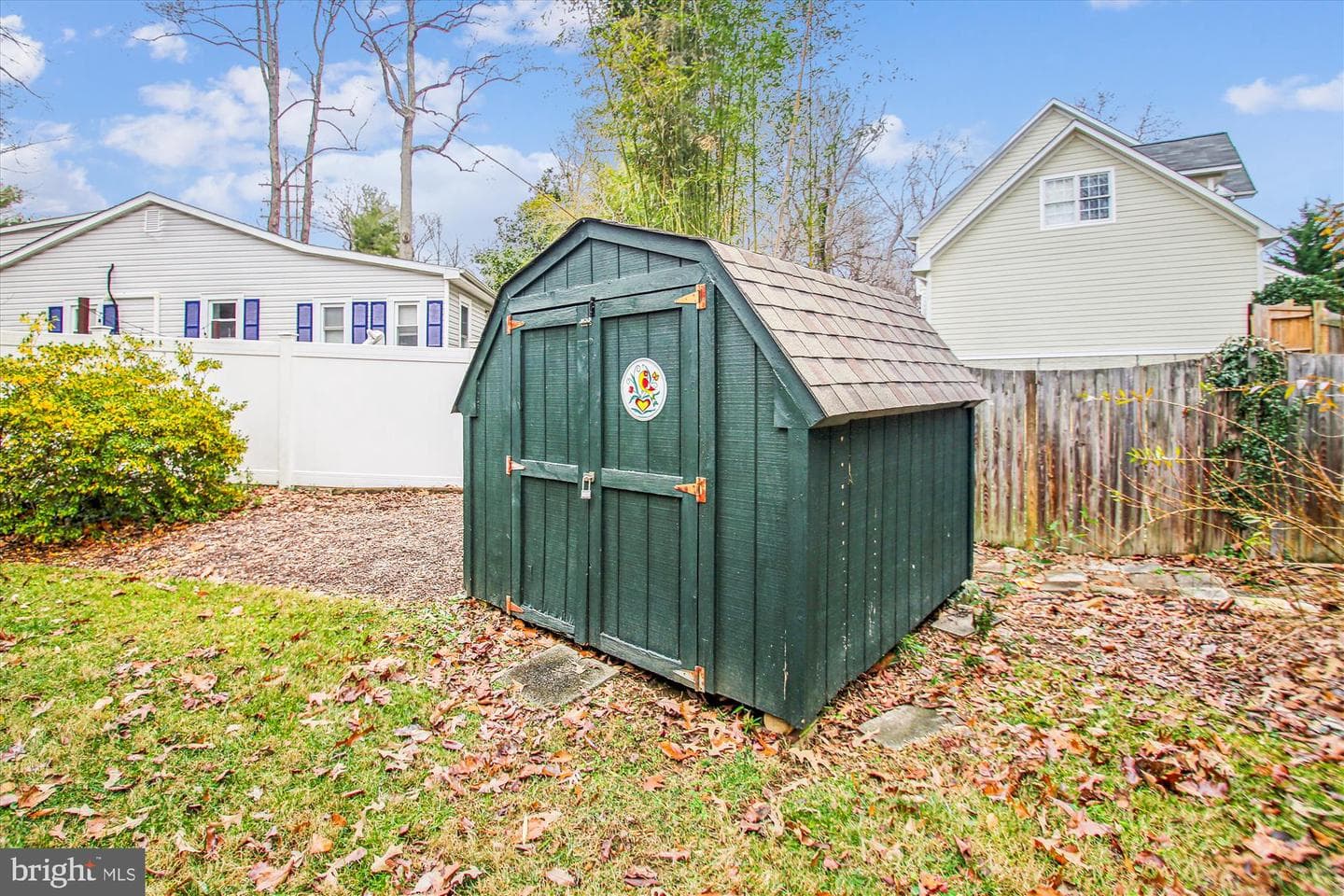 2 Severn Drive photo 35