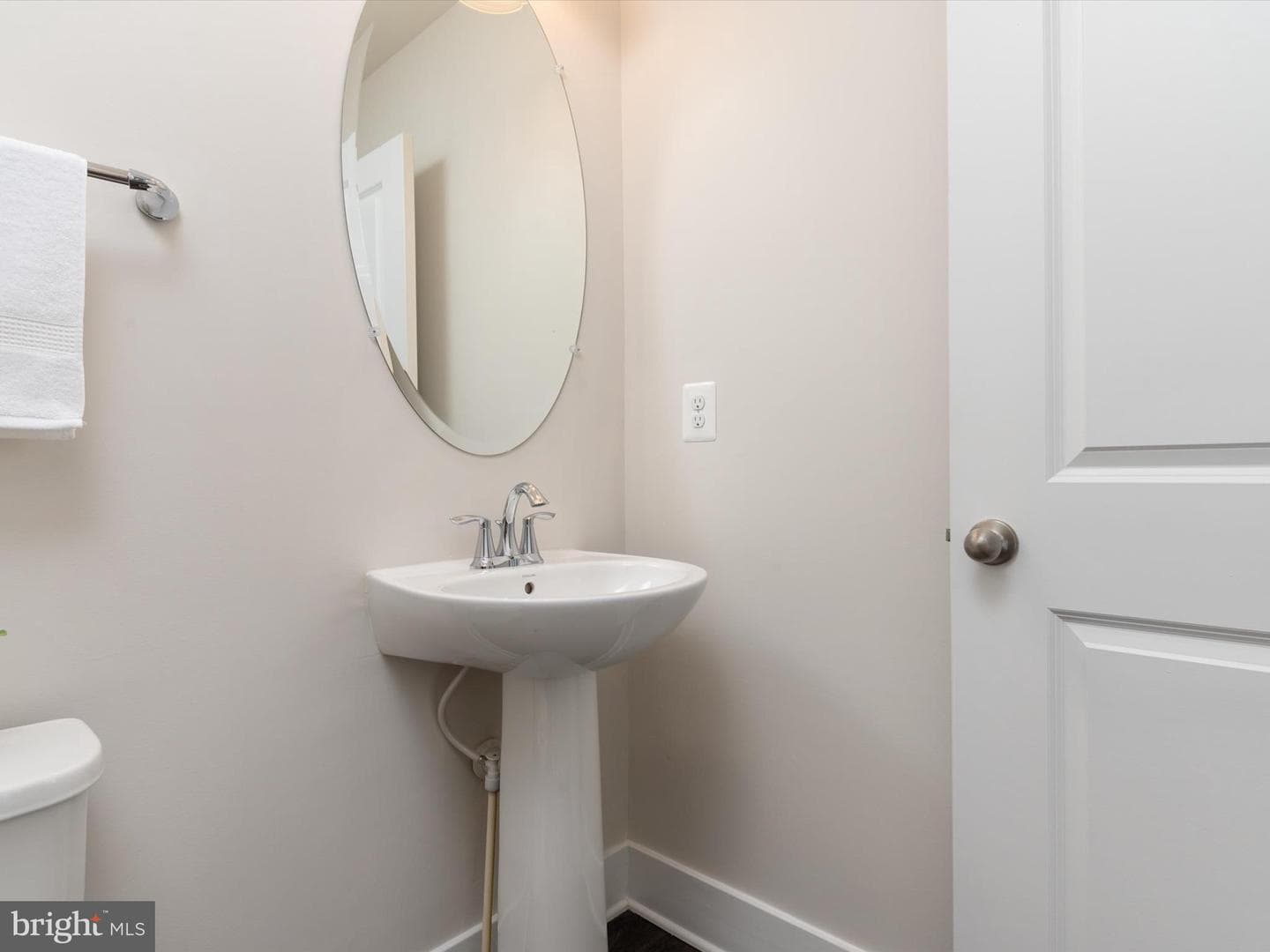 1440 Honeylocust Drive photo 33