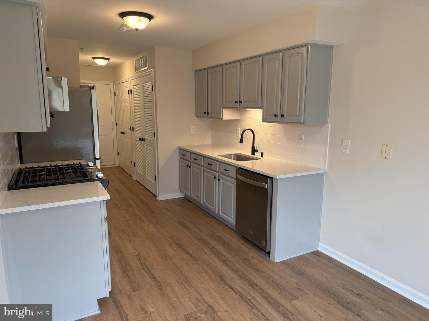 2066 Astilbe Way #2066 photo 4