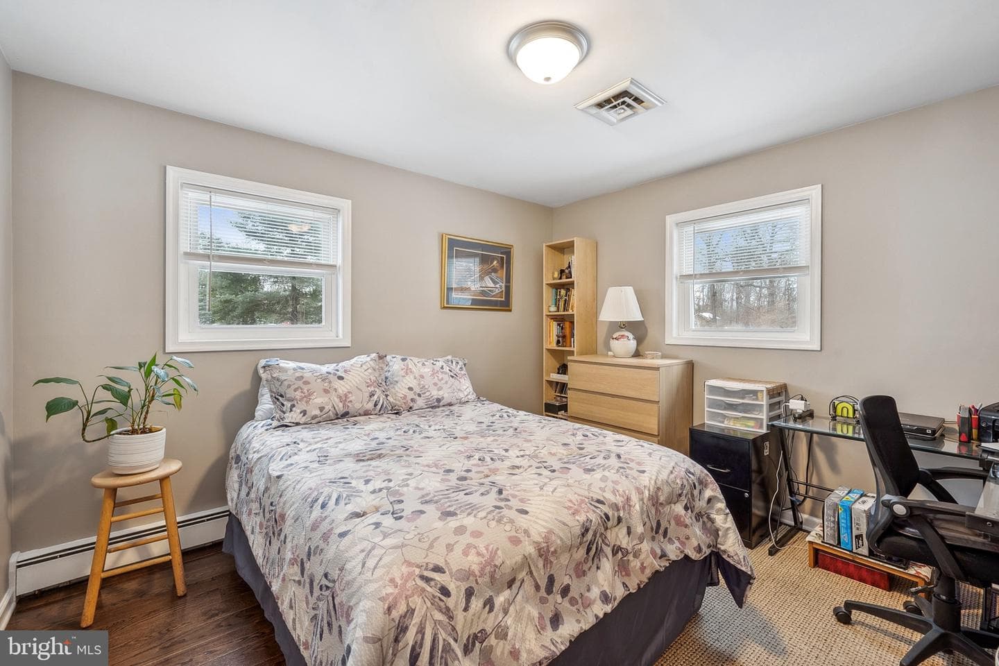 858 Stevenson Road photo 28