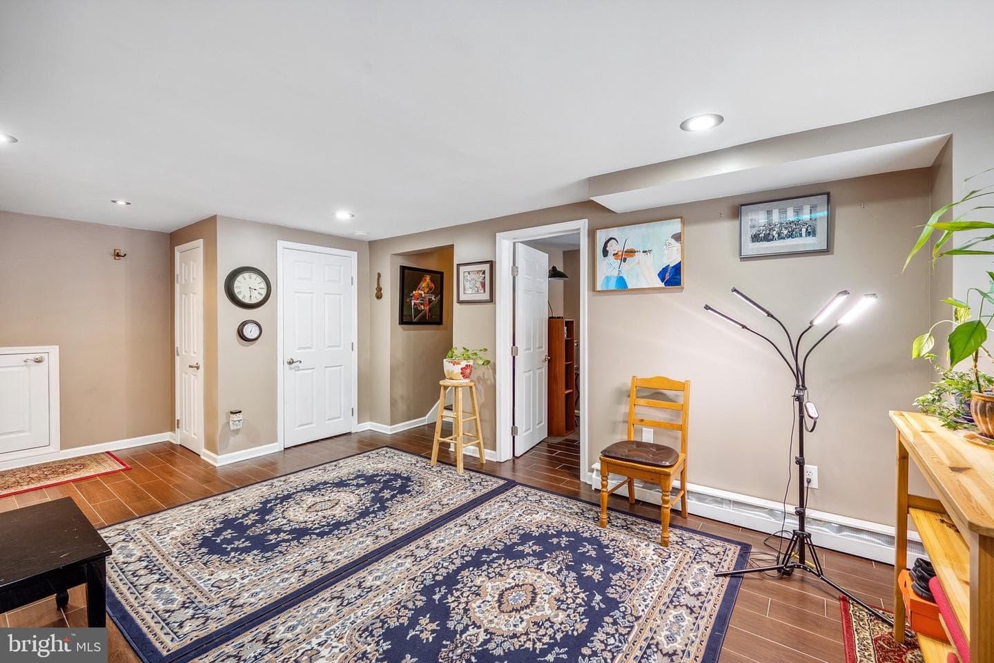 858 Stevenson Road photo 35
