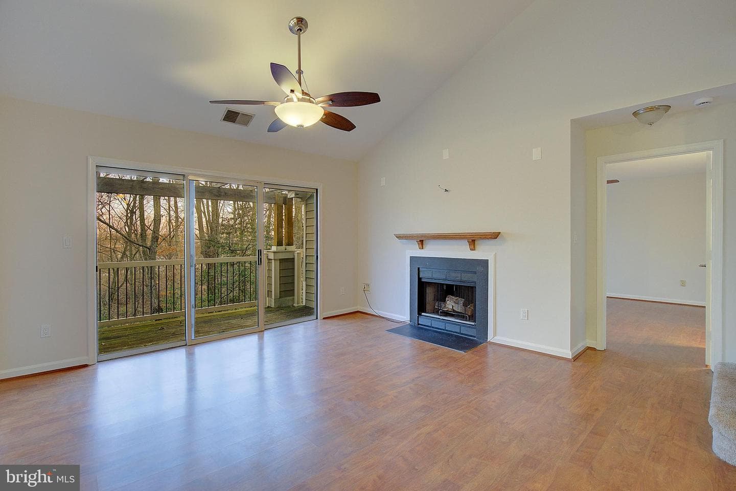 603 Admiral Drive #304 photo 11