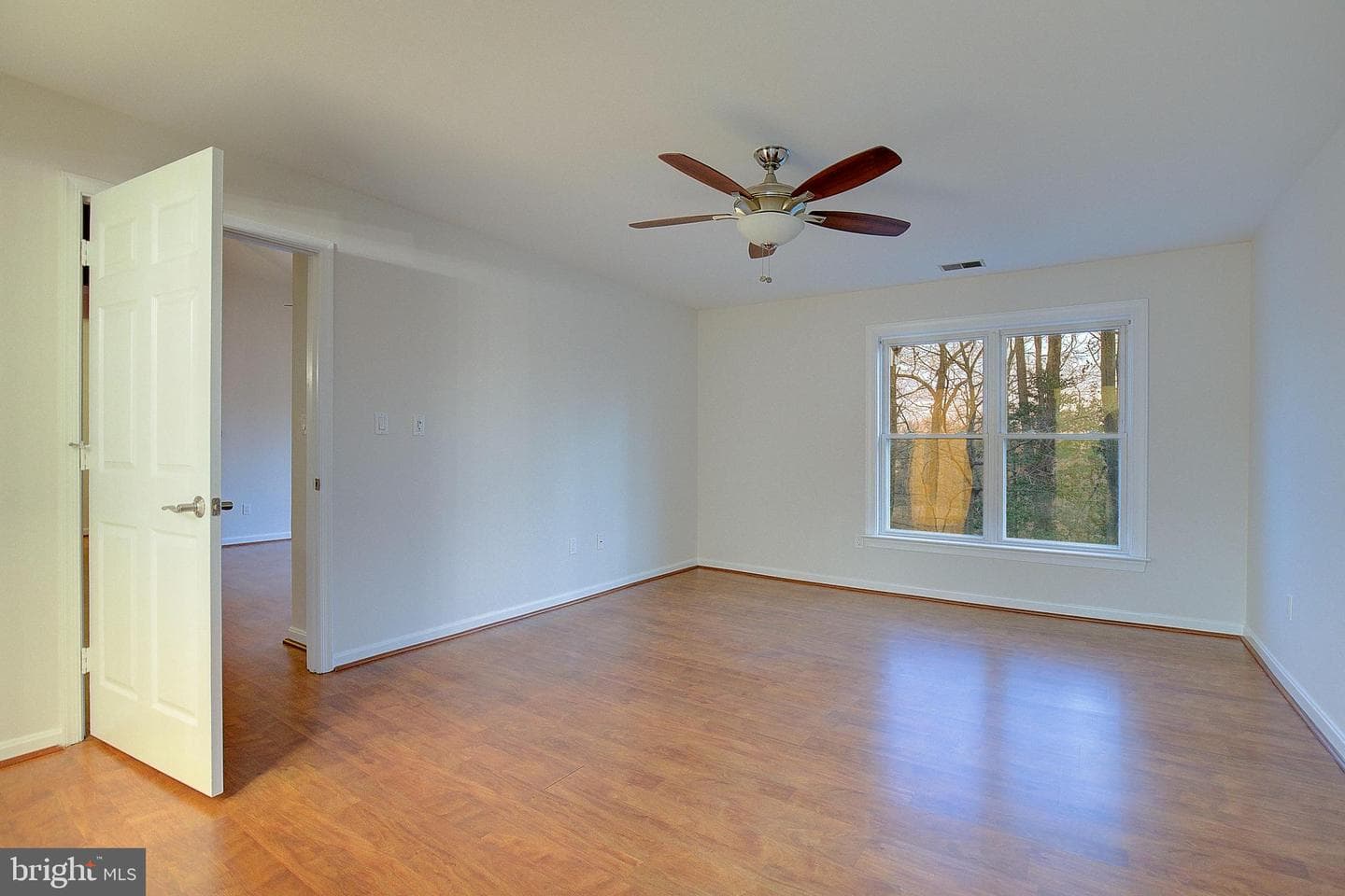 603 Admiral Drive #304 photo 16