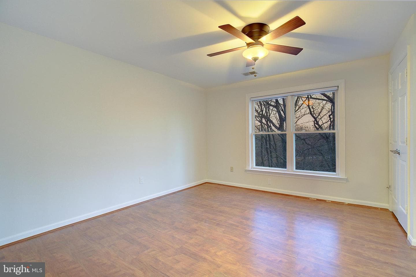 603 Admiral Drive #304 photo 24