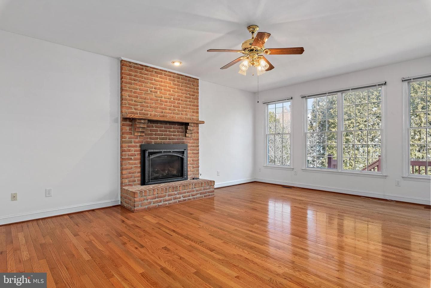 300 Durmont Lane photo 23