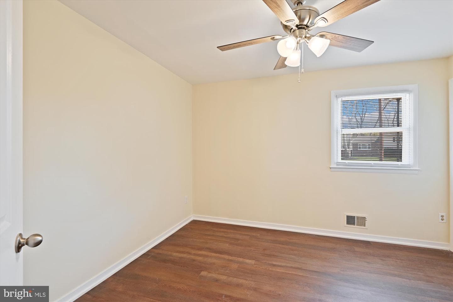 1361 Ava Road photo 36