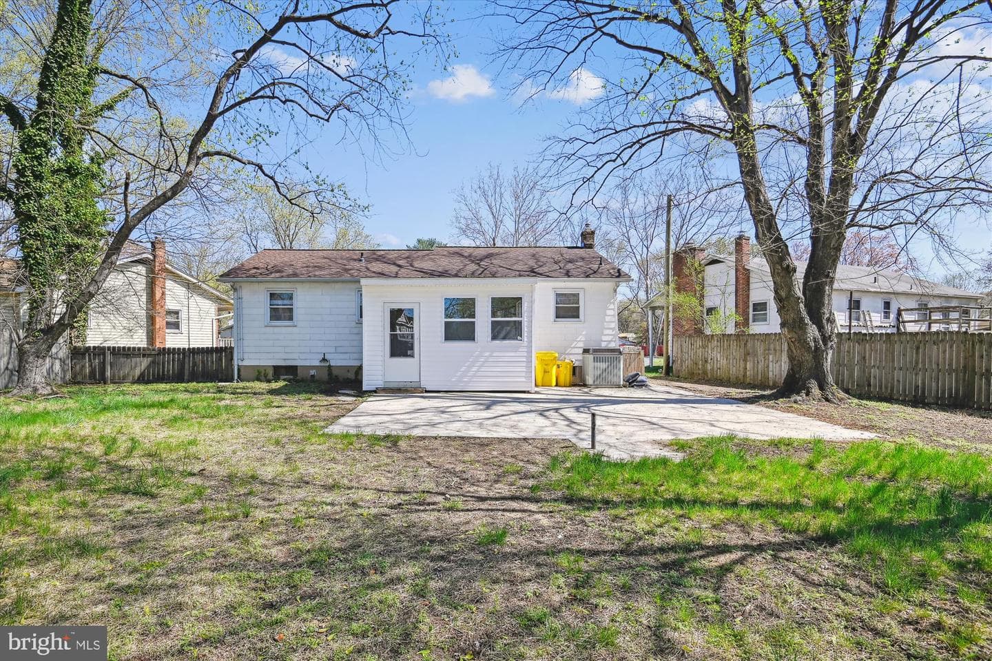 1361 Ava Road photo 6