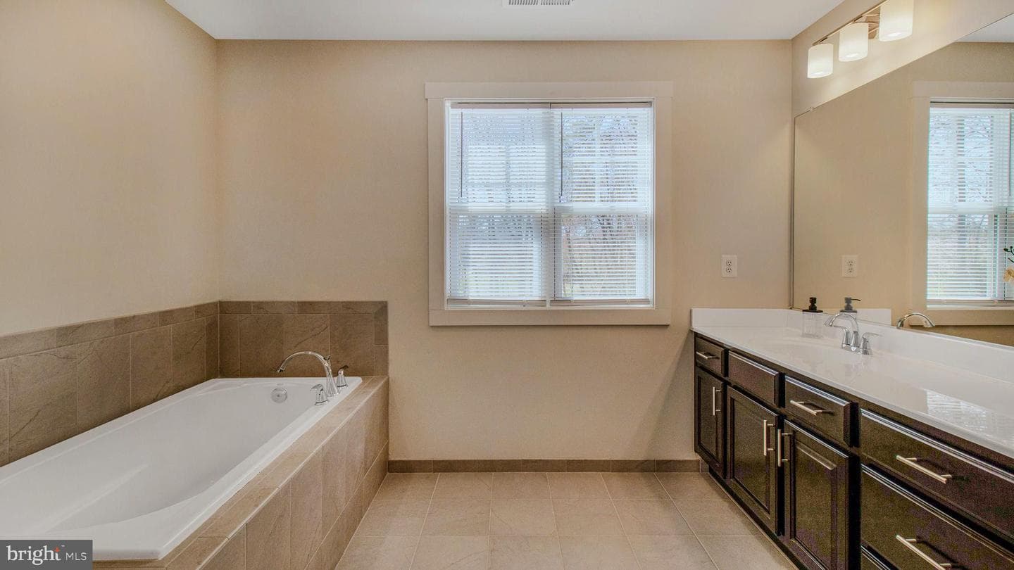 7778 Truitt Lane photo 73