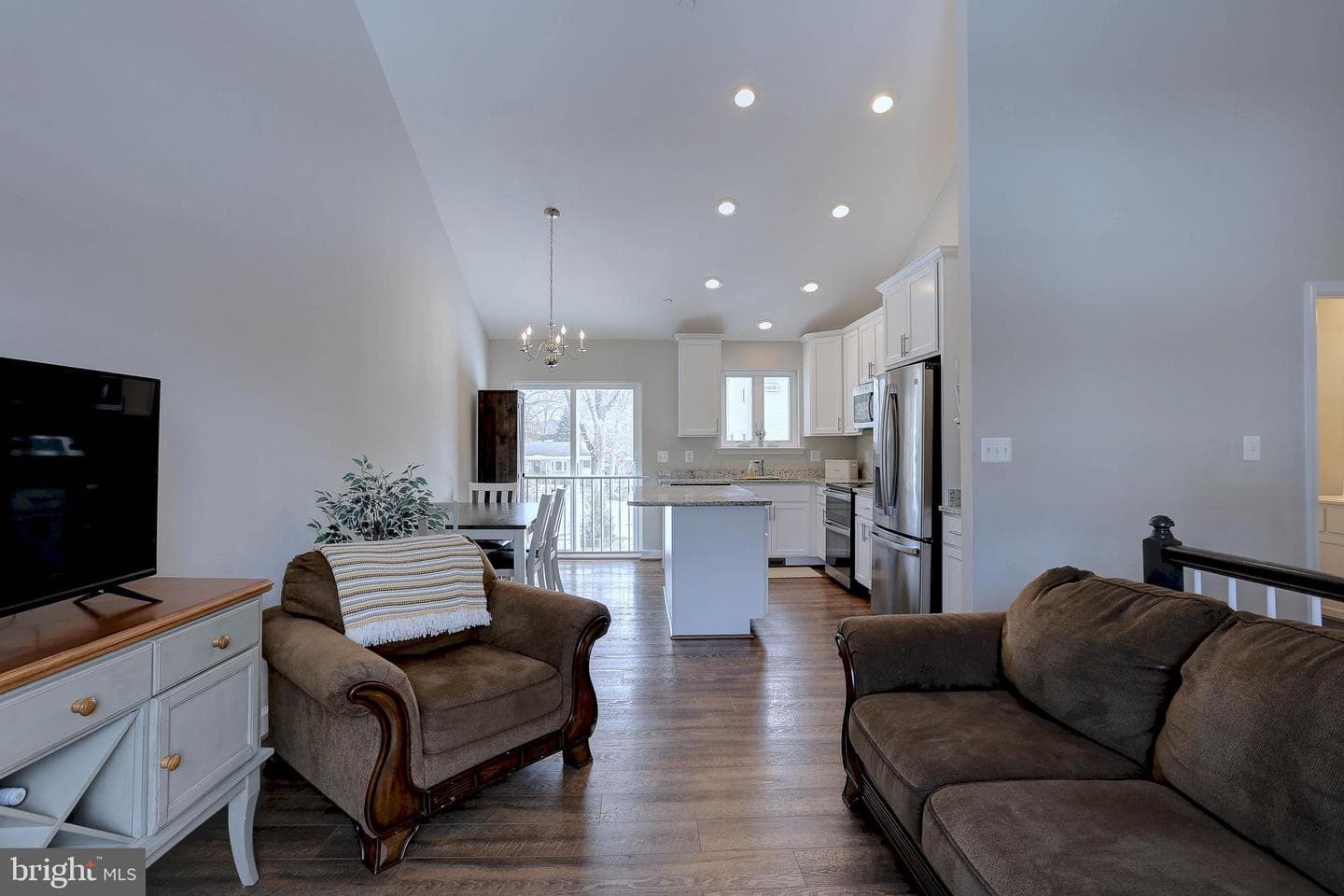 251 11th Street photo 11