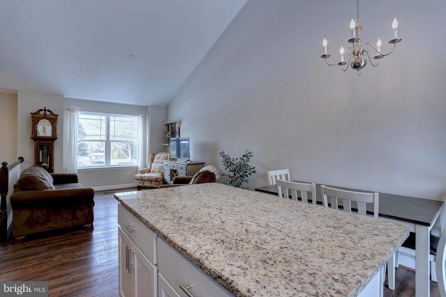 251 11th Street photo 9