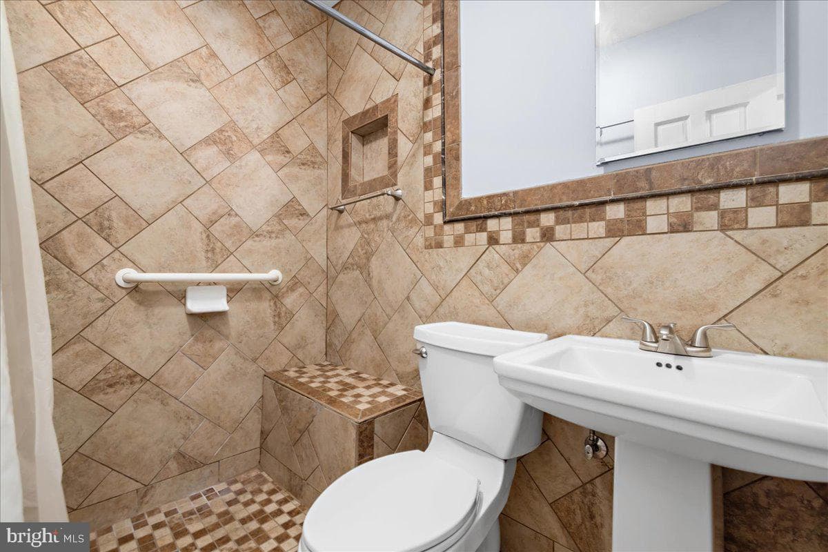 202 Kent Road photo 13
