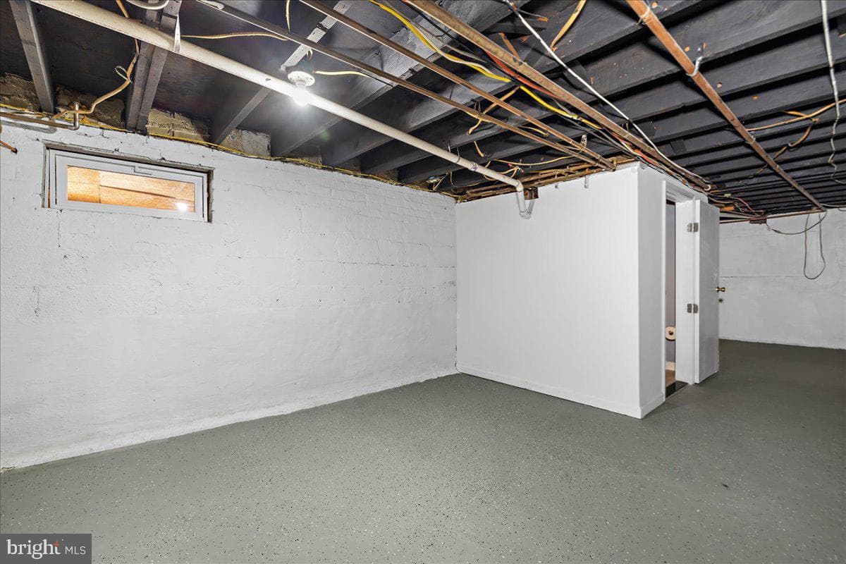 202 Kent Road photo 23