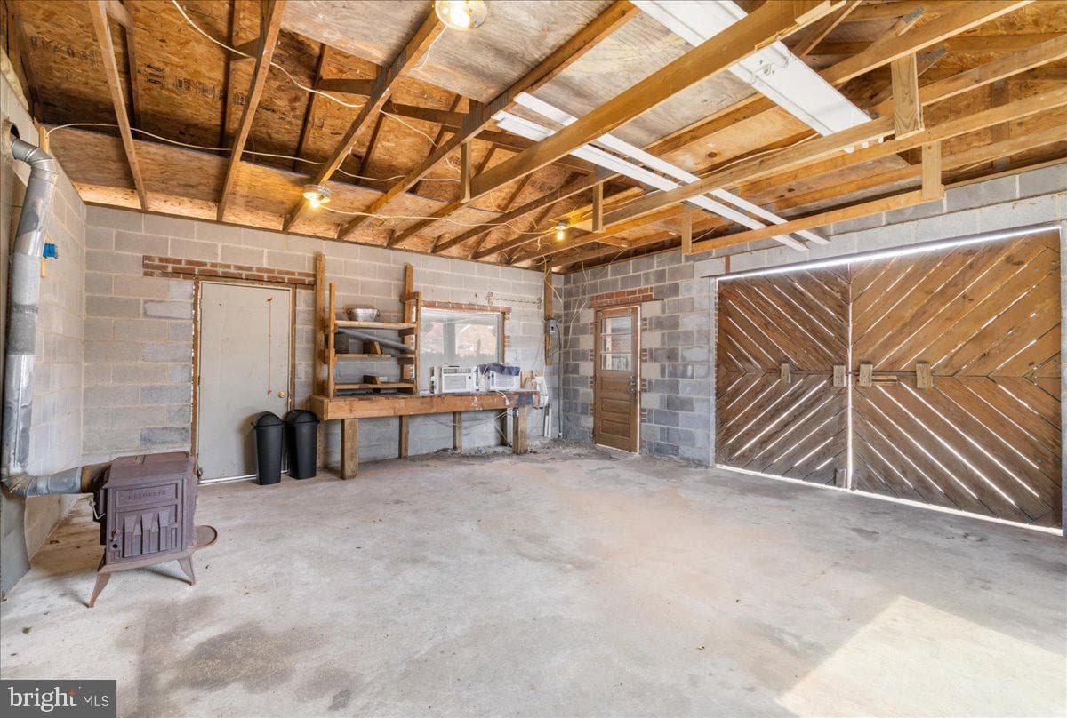 202 Kent Road photo 27
