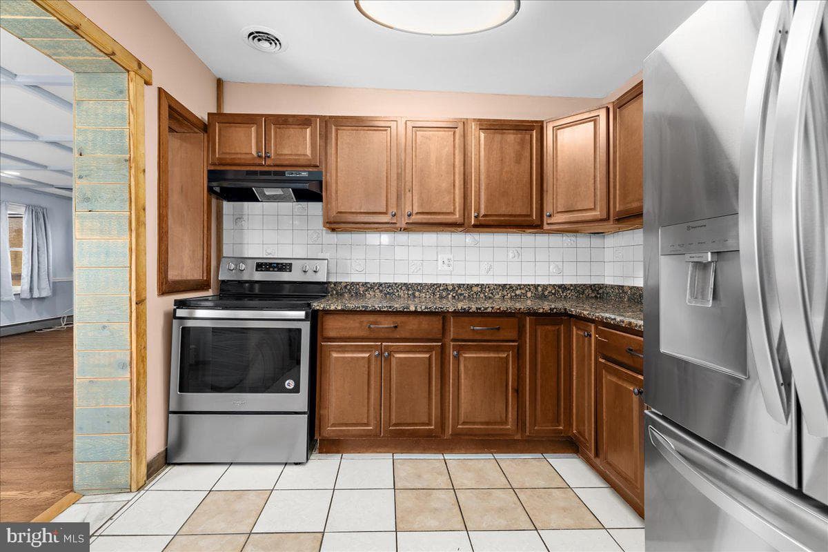202 Kent Road photo 8