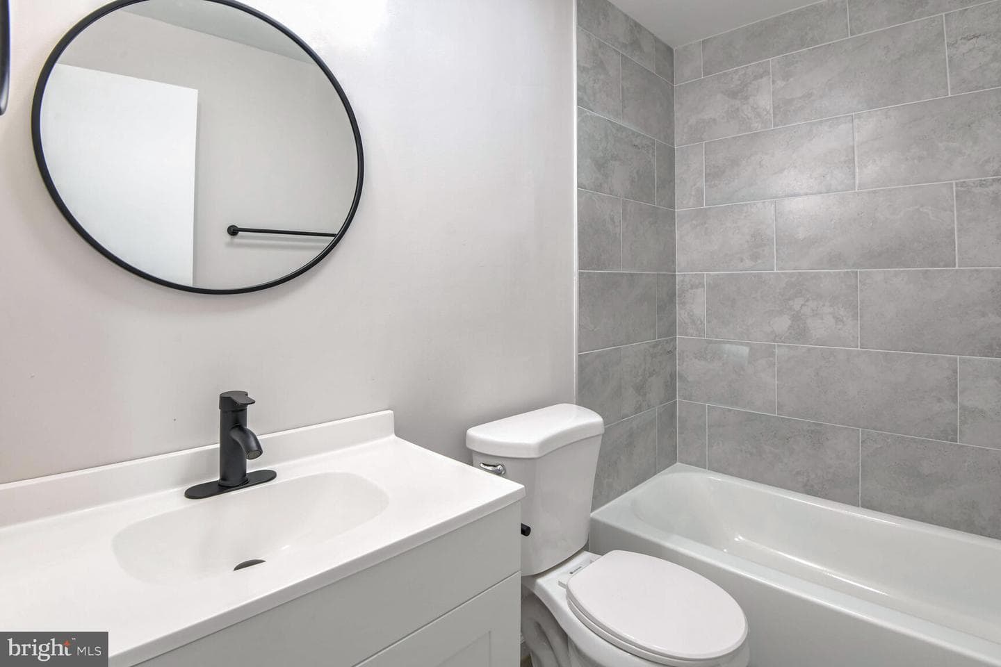 2197 Aberdeen Drive photo 11