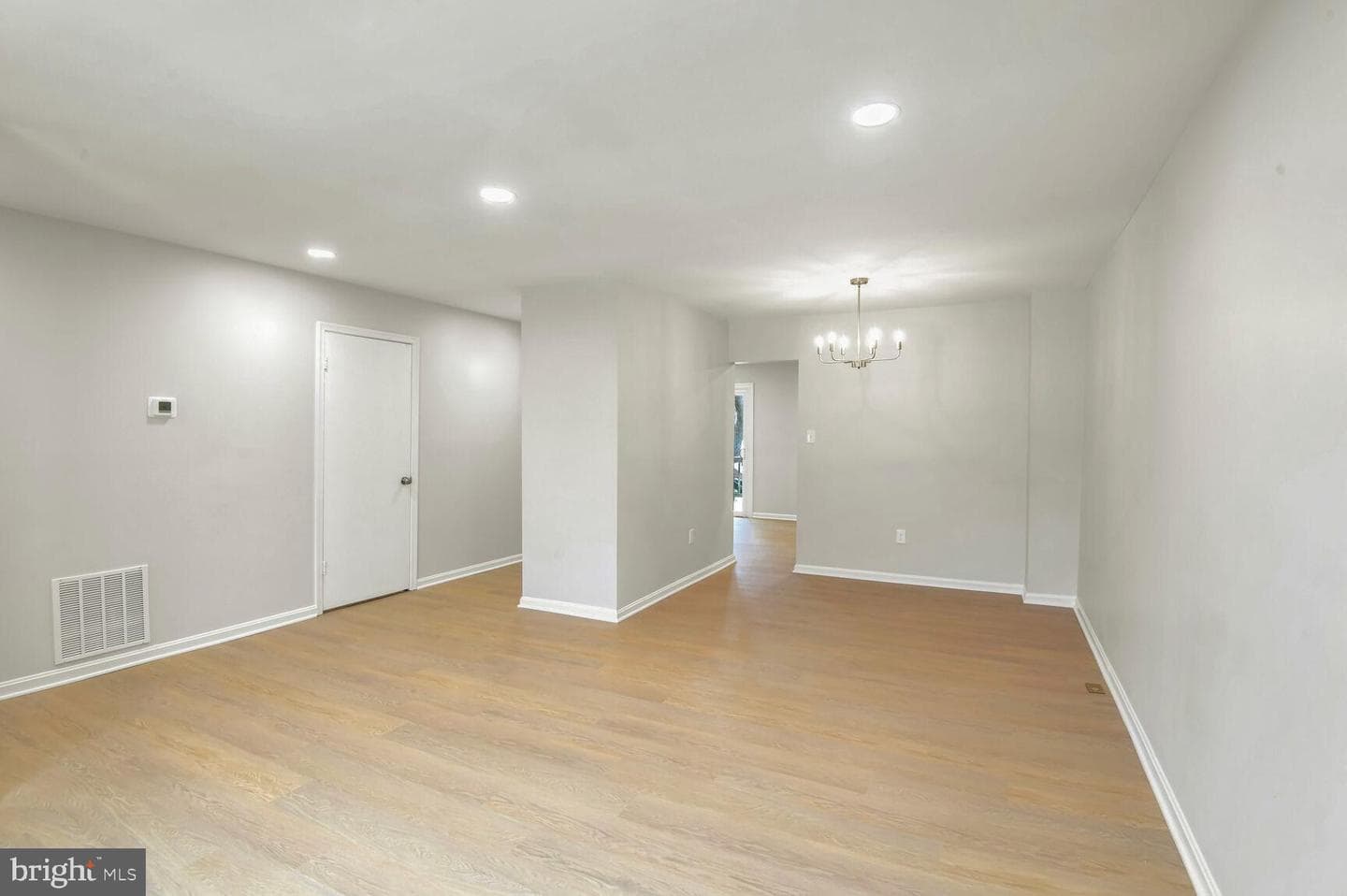2197 Aberdeen Drive photo 3