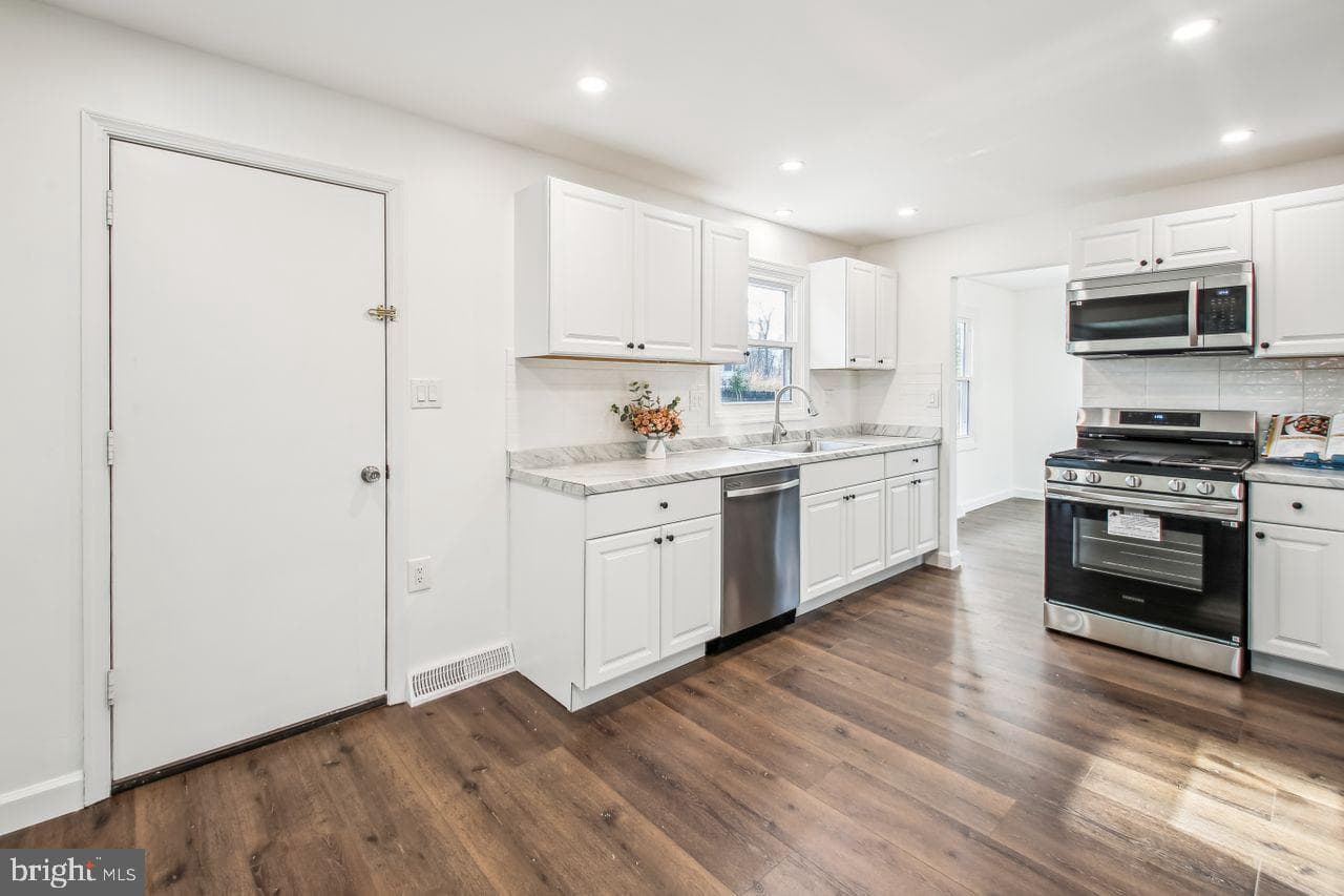 7903 Covington Avenue photo 1