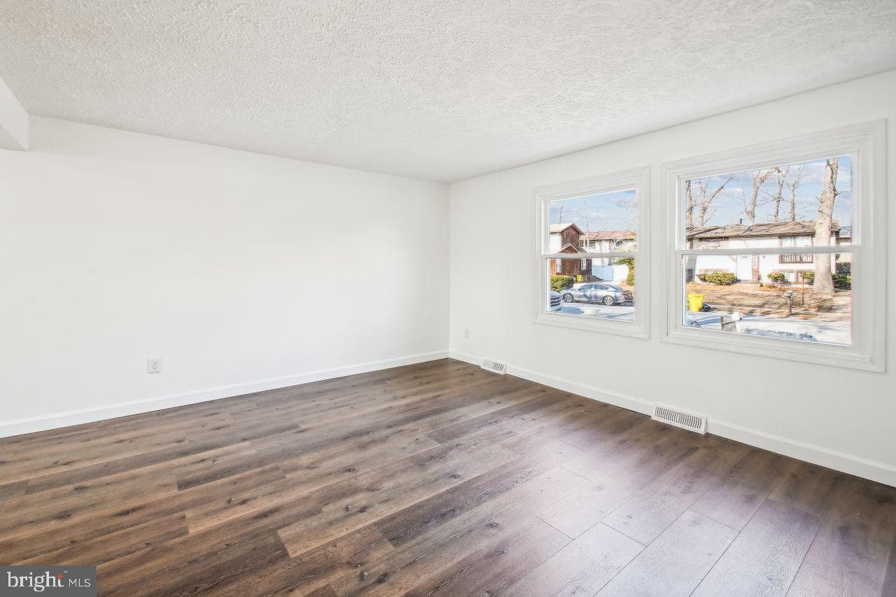 7903 Covington Avenue photo 10