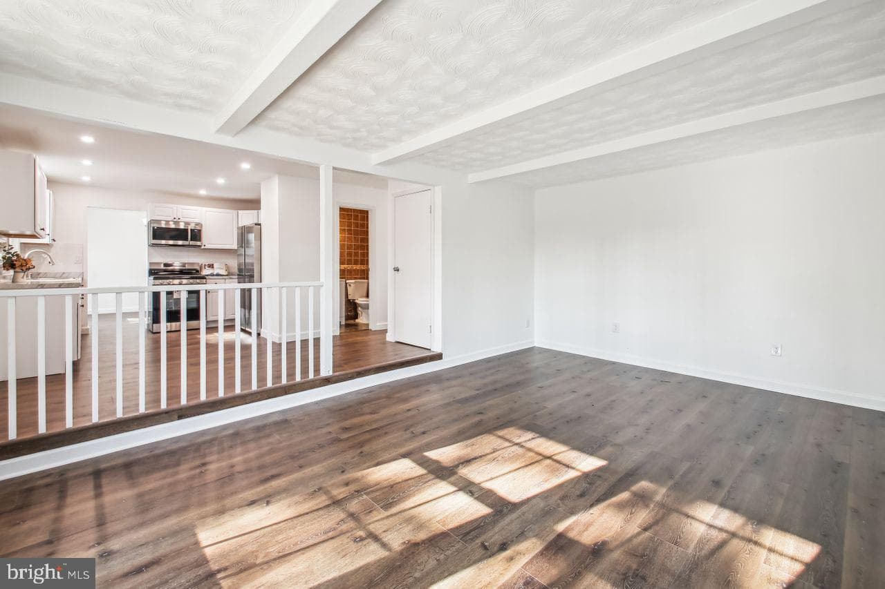 7903 Covington Avenue photo 4