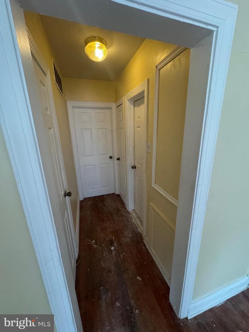 946 1st Street photo 10