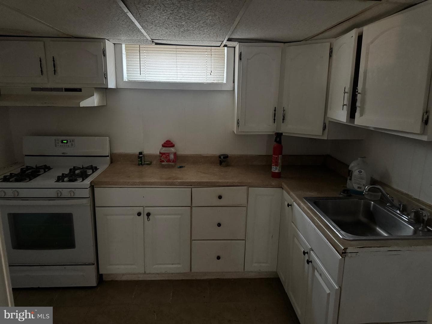 946 1st Street photo 30