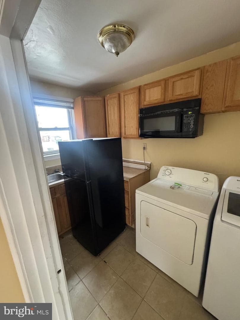 946 1st Street photo 9
