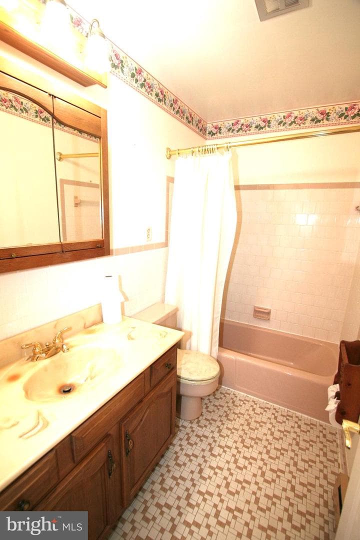 1605 George Avenue photo 26