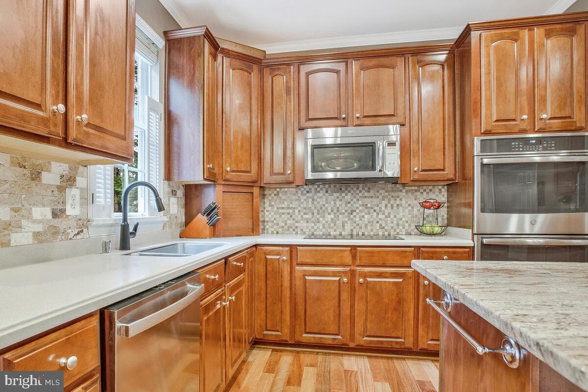 2405 Dale Brook Court photo 9