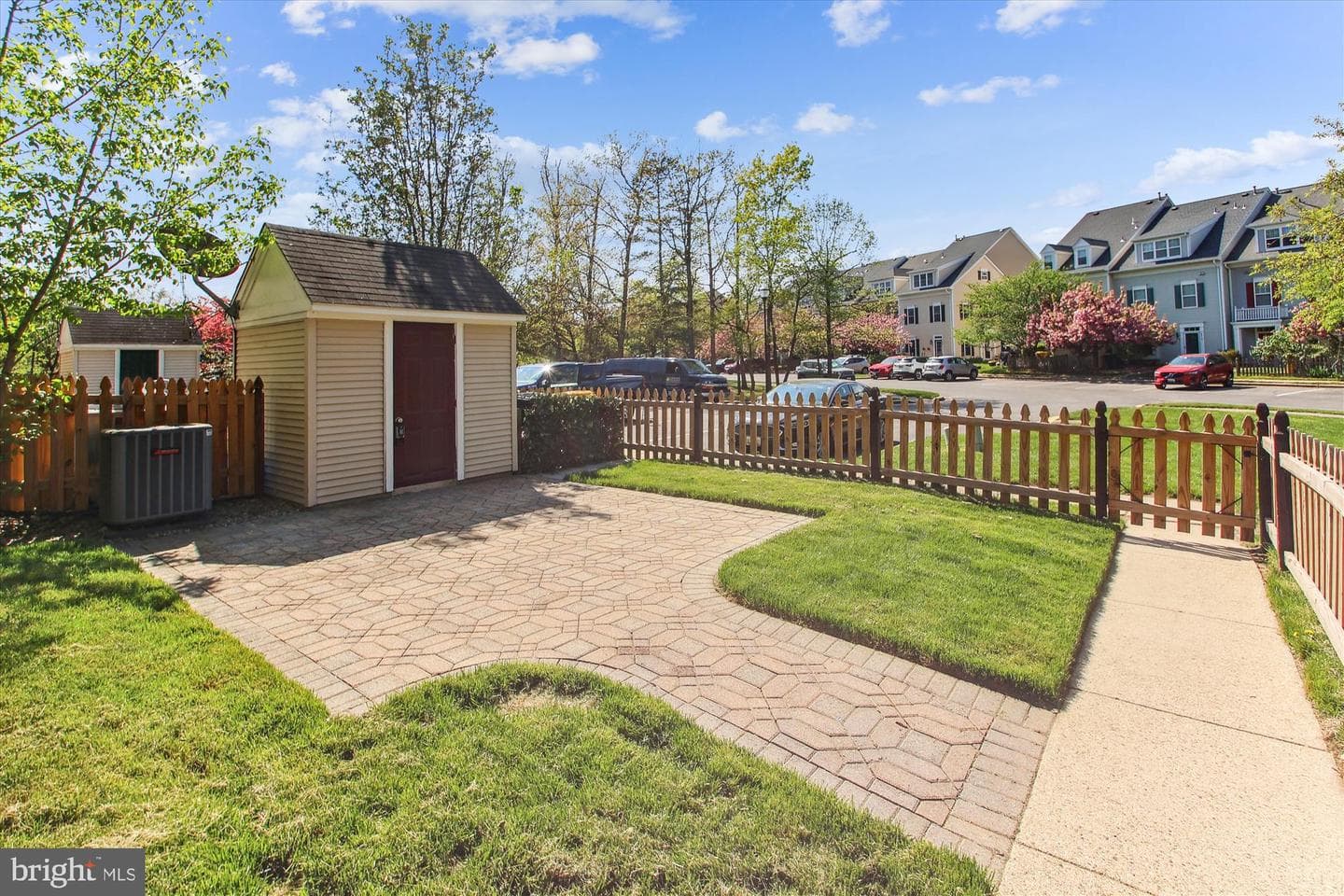 8701 Morning Breeze Court photo 2