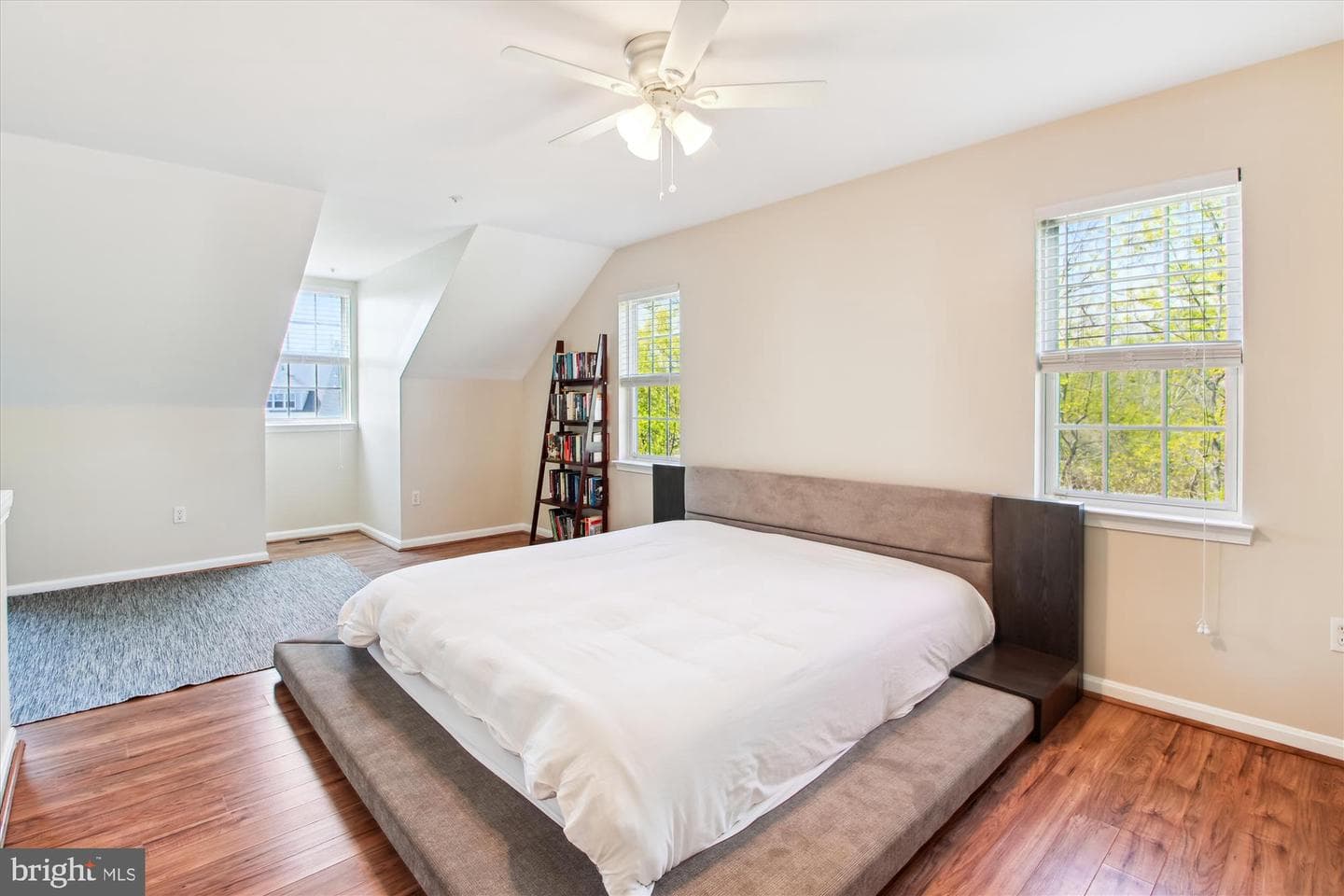 8701 Morning Breeze Court photo 27