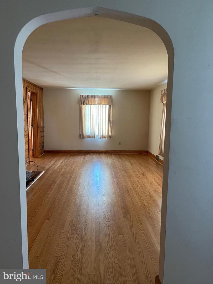 200 Phelps Avenue photo 19