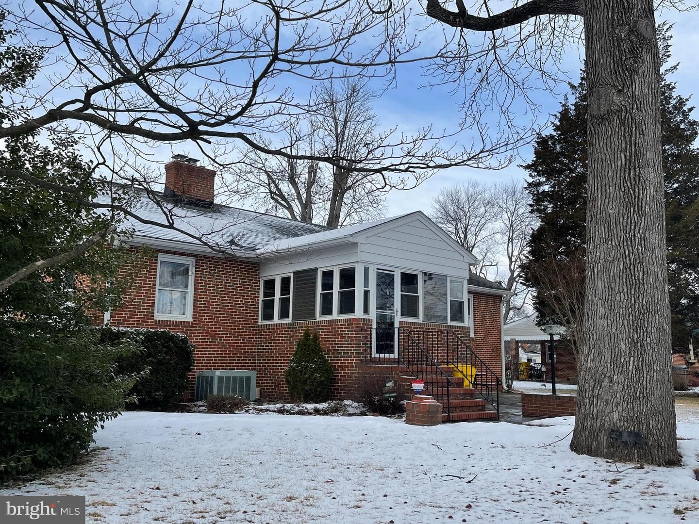 200 Phelps Avenue photo 29
