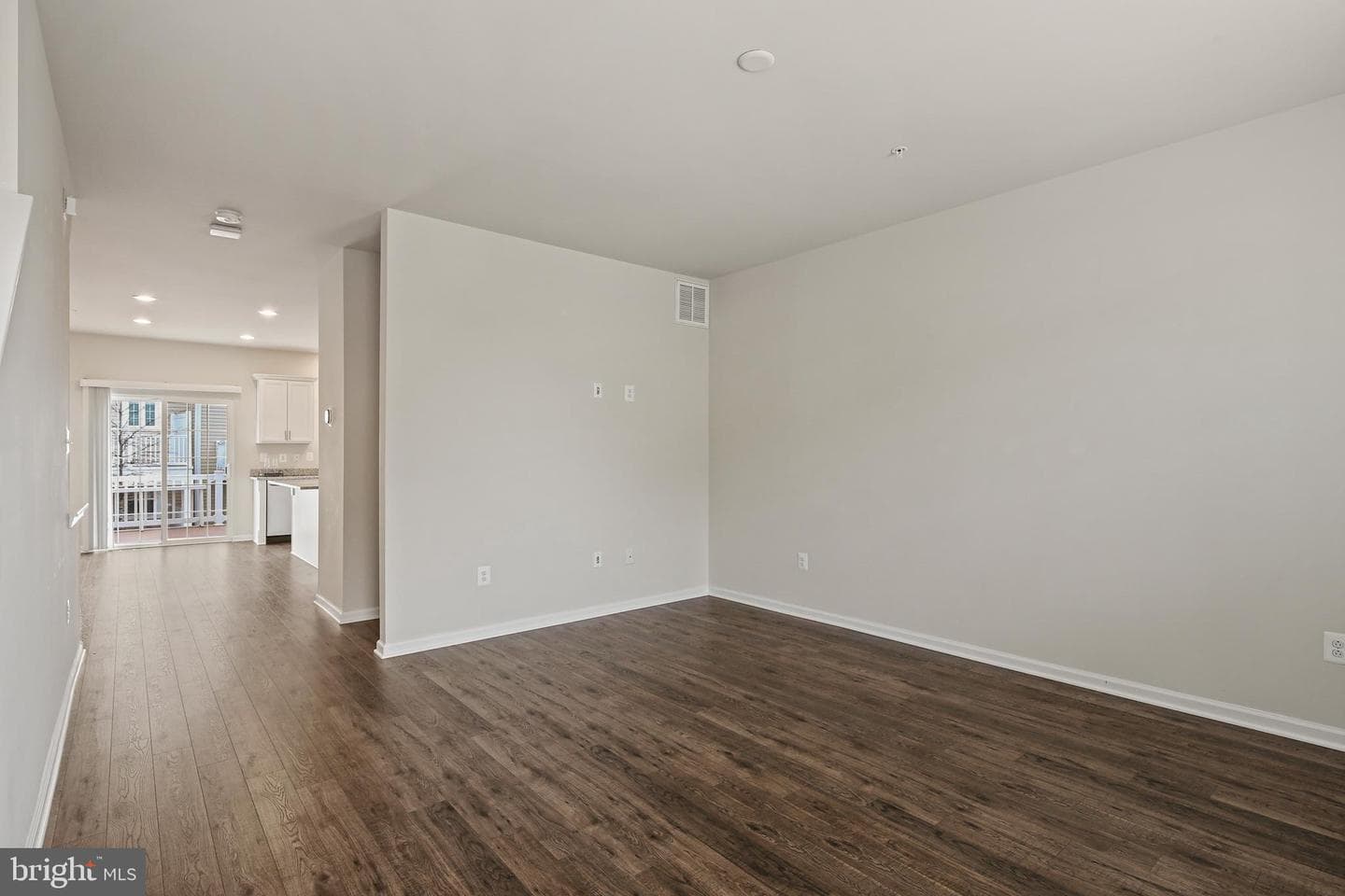 8337 Daydream Crescent photo 21
