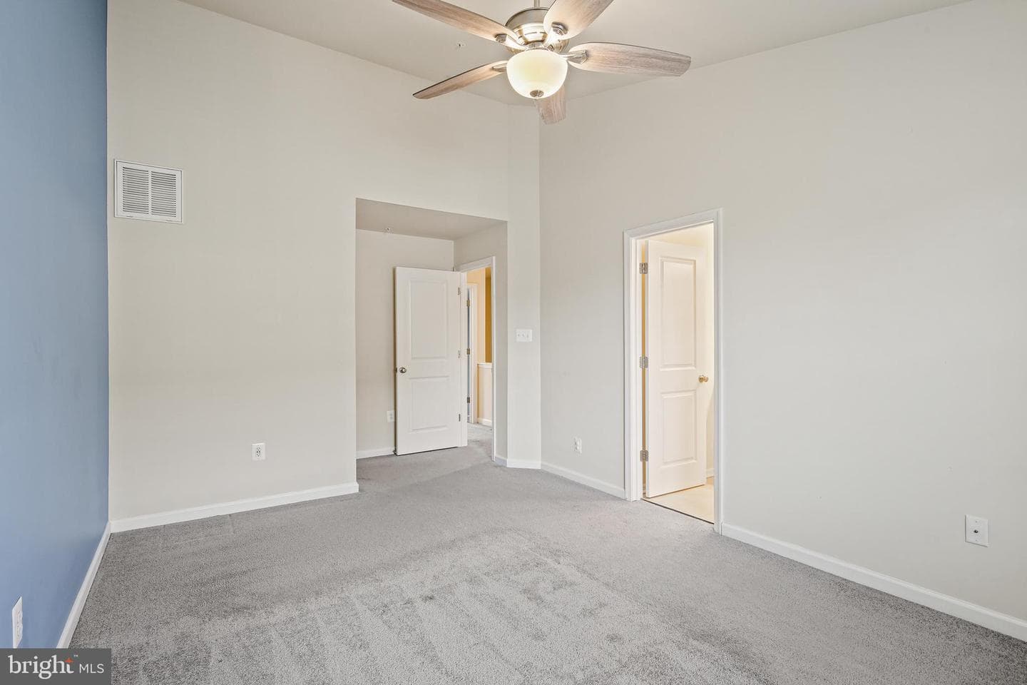8337 Daydream Crescent photo 27