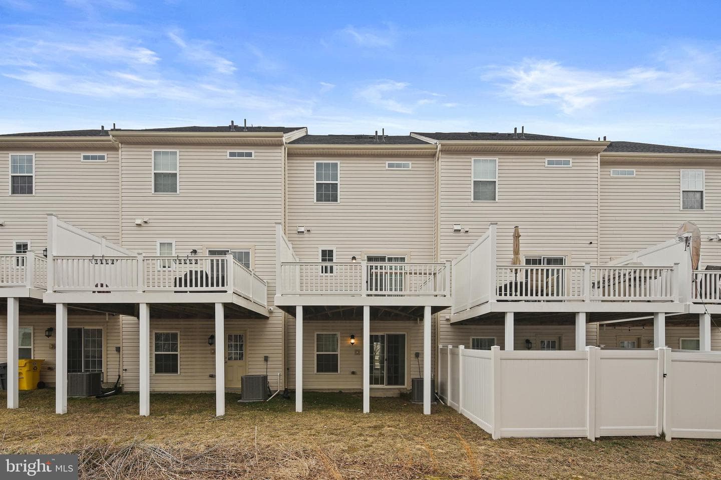 8337 Daydream Crescent photo 36