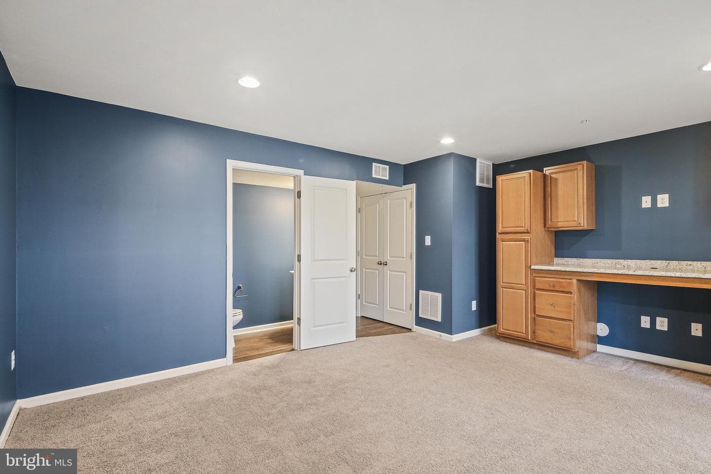 8337 Daydream Crescent photo 6